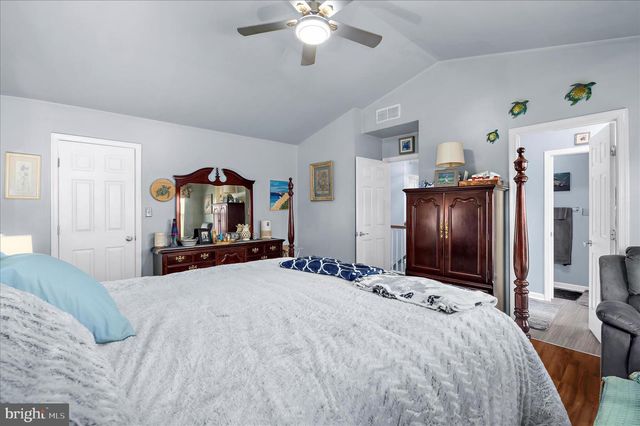 8003 FOXGREEN CT, Glen Burnie, MD 21061