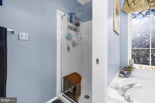 8003 FOXGREEN CT, Glen Burnie, MD 21061