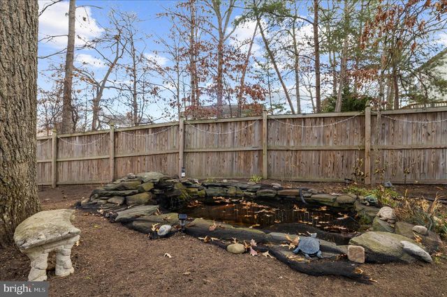 8003 FOXGREEN CT, Glen Burnie, MD 21061