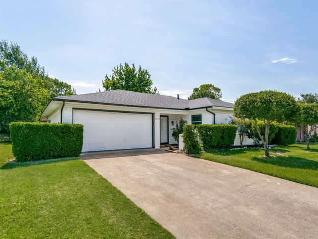 3120 Spring Grove Drive, Bedford, TX 76021