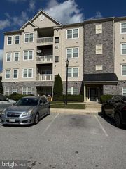 5303 WYNDHOLME CIR #401, Baltimore, MD 21229