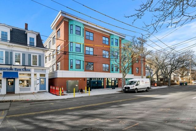 1151 Walnut Street 301, Newton, MA 02461