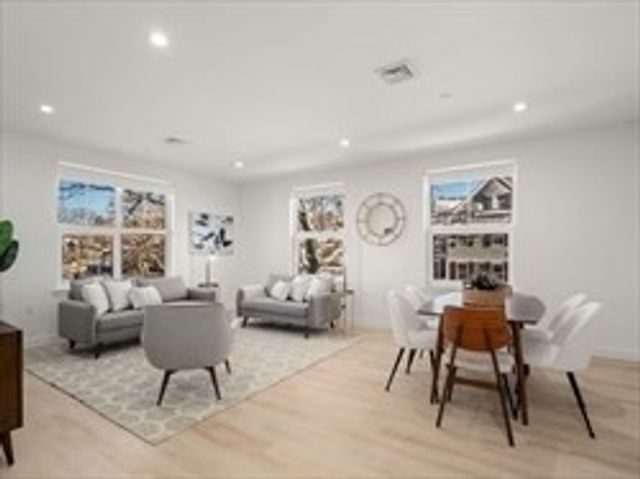 1151 Walnut Street 301, Newton, MA 02461