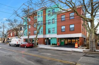1151 Walnut Street 301, Newton, MA 02461