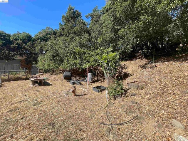 5415 LEONA ST, Oakland, CA 94619