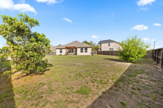 482 Travertine TRL, Buda, TX 78610