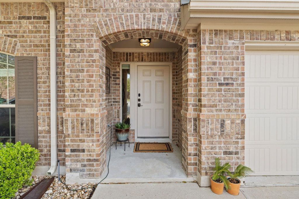 482 Travertine TRL, Buda, TX 78610