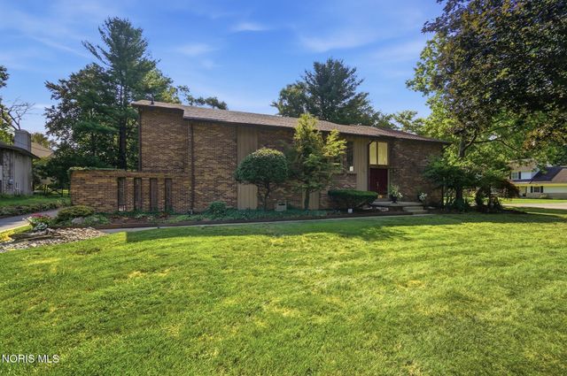 5426 Woodridge Drive, Toledo, OH 43623