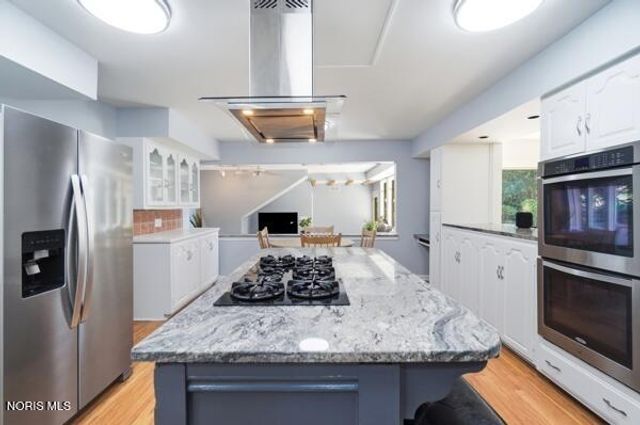 5426 Woodridge Drive, Toledo, OH 43623