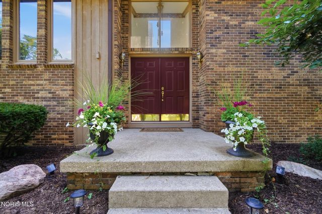 5426 Woodridge Drive, Toledo, OH 43623
