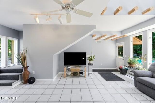 5426 Woodridge Drive, Toledo, OH 43623