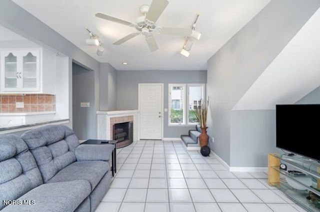 5426 Woodridge Drive, Toledo, OH 43623