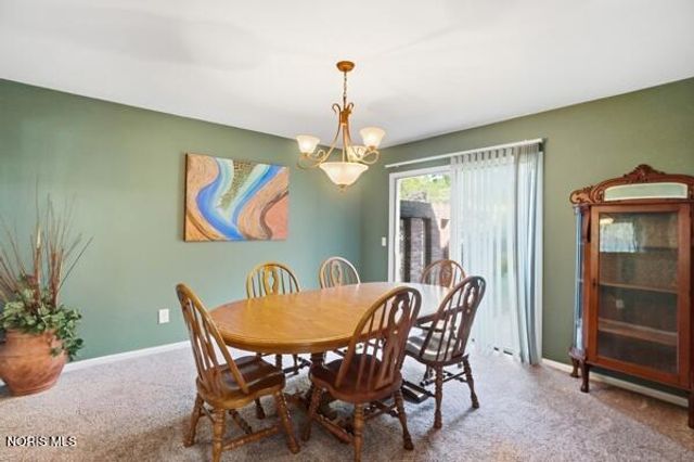 5426 Woodridge Drive, Toledo, OH 43623