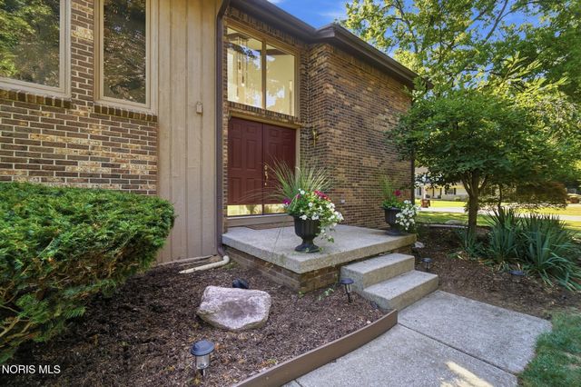 5426 Woodridge Drive, Toledo, OH 43623