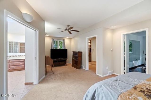 5426 Woodridge Drive, Toledo, OH 43623