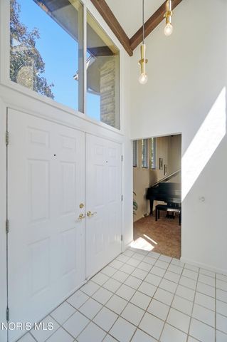 5426 Woodridge Drive, Toledo, OH 43623