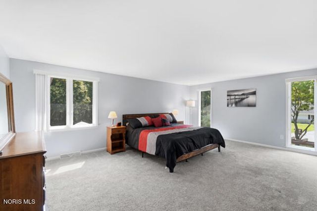 5426 Woodridge Drive, Toledo, OH 43623
