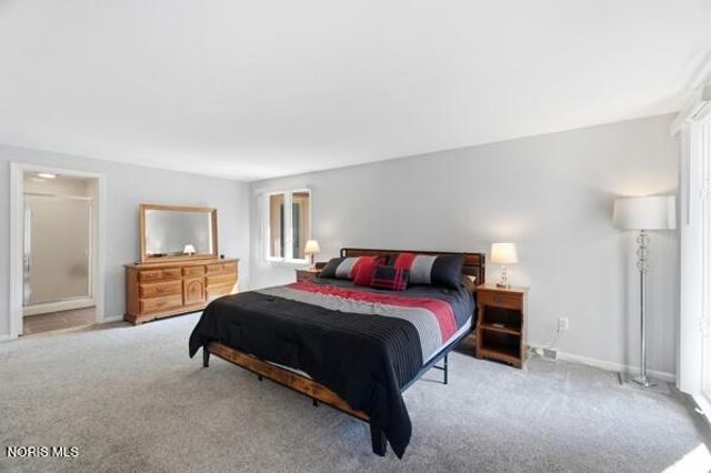 5426 Woodridge Drive, Toledo, OH 43623