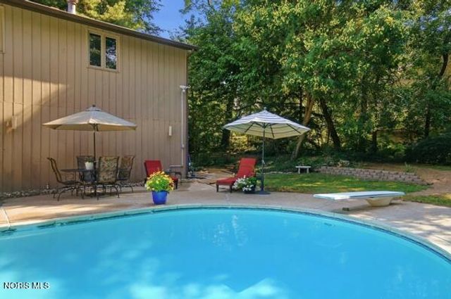 5426 Woodridge Drive, Toledo, OH 43623