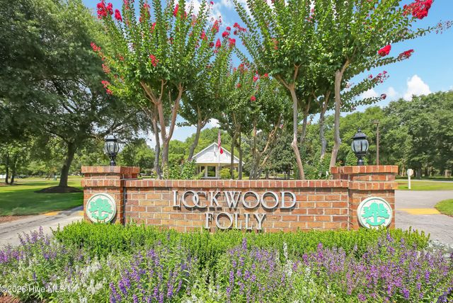 516 Genoes Point Road SW, Supply, NC 28462