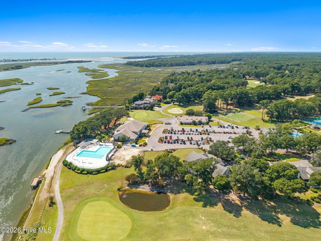 516 Genoes Point Road SW, Supply, NC 28462