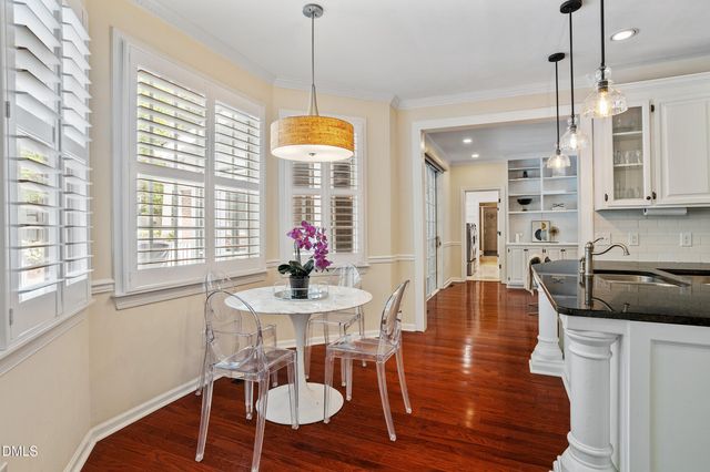 824 Pinehurst Drive, Chapel Hill, NC 27517