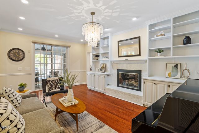 824 Pinehurst Drive, Chapel Hill, NC 27517