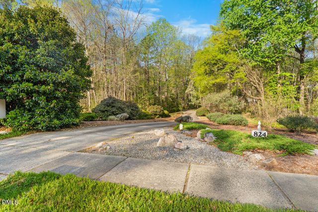 824 Pinehurst Drive, Chapel Hill, NC 27517