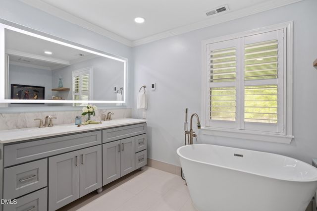 824 Pinehurst Drive, Chapel Hill, NC 27517