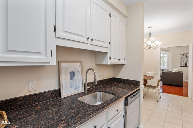 824 Pinehurst Drive, Chapel Hill, NC 27517