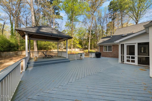 824 Pinehurst Drive, Chapel Hill, NC 27517