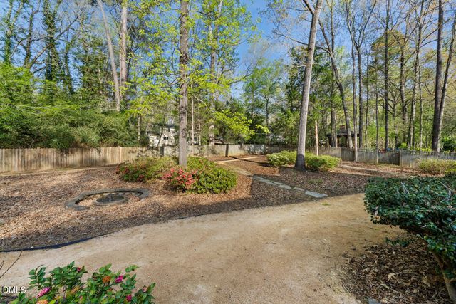 824 Pinehurst Drive, Chapel Hill, NC 27517