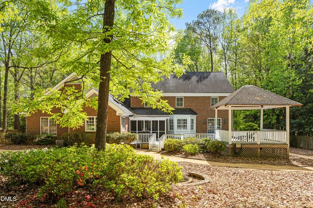 824 Pinehurst Drive, Chapel Hill, NC 27517