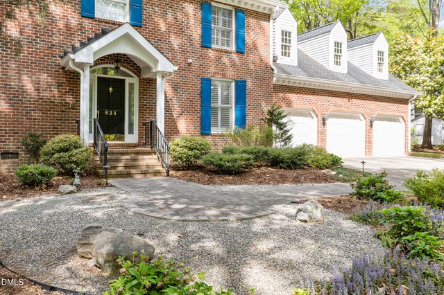 824 Pinehurst Drive, Chapel Hill, NC 27517