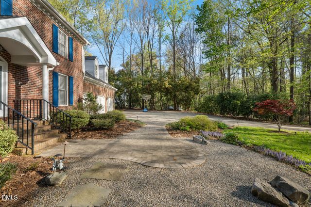 824 Pinehurst Drive, Chapel Hill, NC 27517