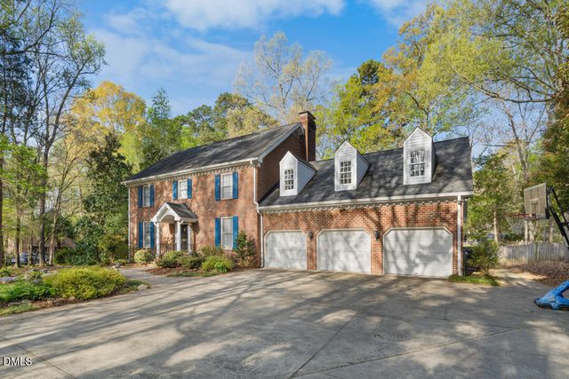 824 Pinehurst Drive, Chapel Hill, NC 27517