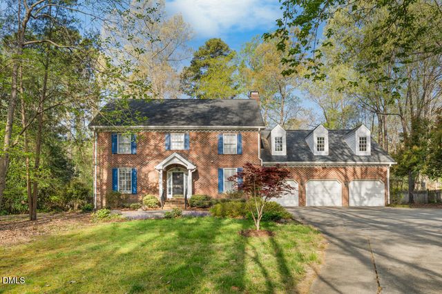 824 Pinehurst Drive, Chapel Hill, NC 27517