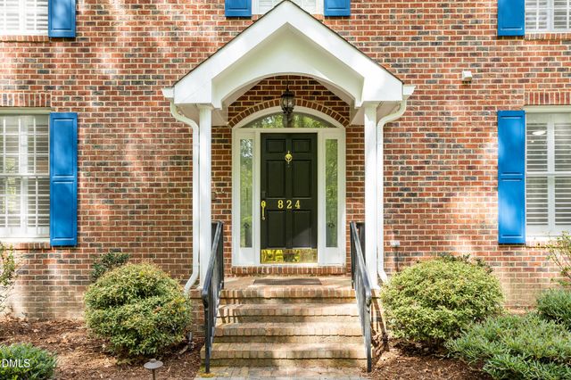 824 Pinehurst Drive, Chapel Hill, NC 27517