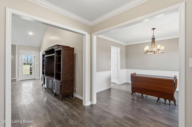 8301 Charleston Way, Shelbyville, KY 40065