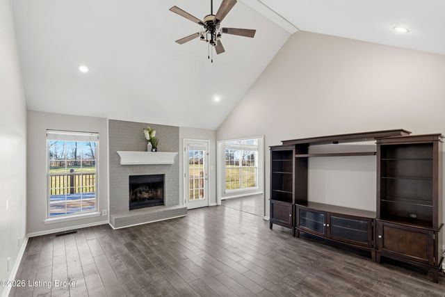 8301 Charleston Way, Shelbyville, KY 40065