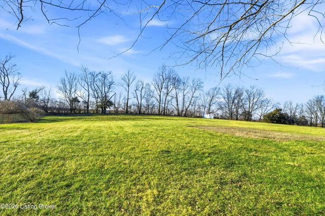 8301 Charleston Way, Shelbyville, KY 40065