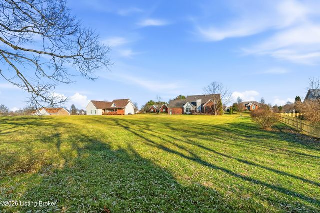 8301 Charleston Way, Shelbyville, KY 40065