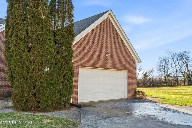 8301 Charleston Way, Shelbyville, KY 40065