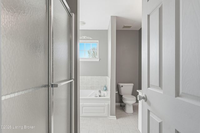 8301 Charleston Way, Shelbyville, KY 40065