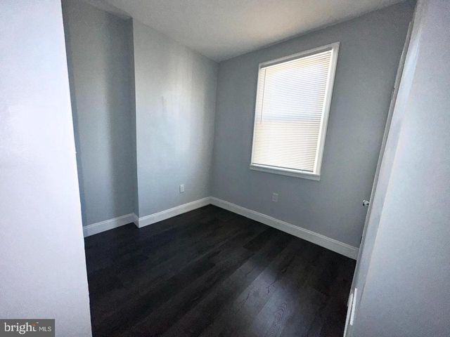 1546 S BAILEY ST, Philadelphia, PA 19146