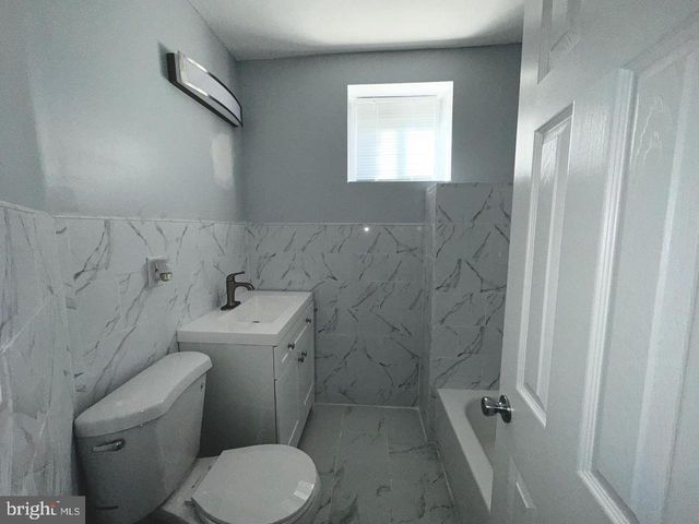 1546 S BAILEY ST, Philadelphia, PA 19146
