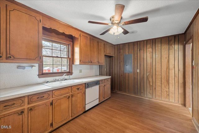 1924 Leonard Drive, Durham, NC 27703