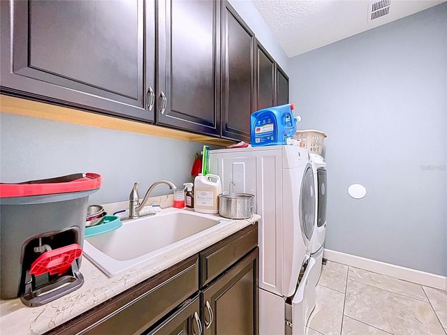 1737 VIRGINIA WILLOW DRIVE, Zephyrhills, FL 33544