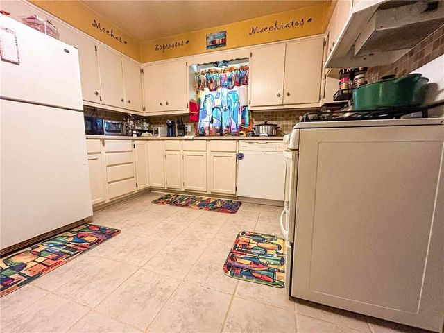 529 N 5th Street, Lacygne, KS 66040