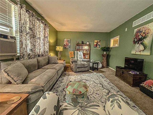 529 N 5th Street, Lacygne, KS 66040